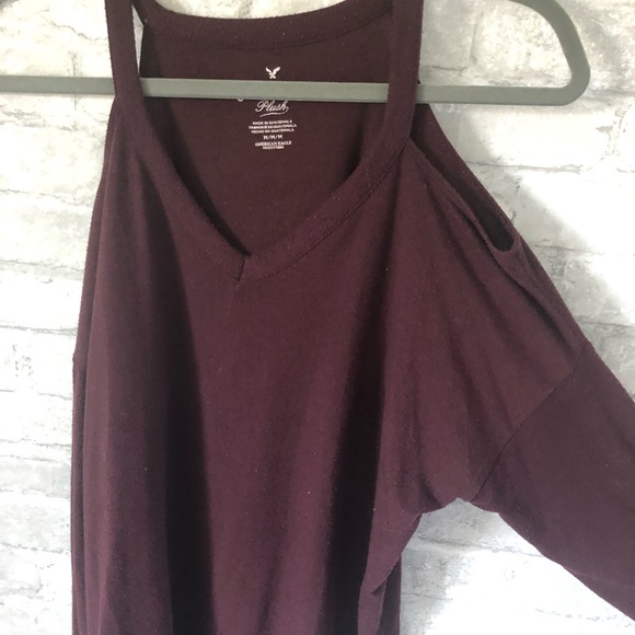 American eagle maroon cutout shoulder long sleeve - Picture 4 of 4